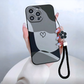 Case compatible para iPhone 12 | Diseño Ondulado Negro y Gris con Corazón Mate | Incluye Colgante de Flor y Correa Trenzada