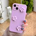 Protector de Silicona Mate en Tono Lavanda con Aplicaciones de Flores 3D - Compatible con iPhone 17